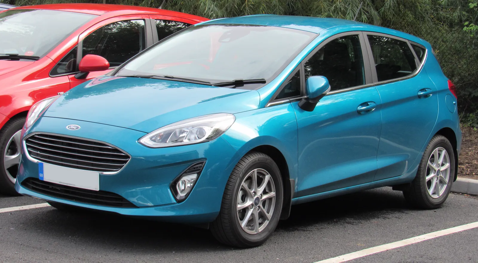 Ford Fiesta, ön yan görünüm