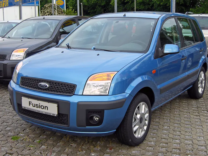 Ford Fusion, ön yan görünüm